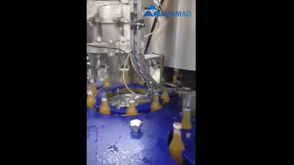 鸡尾酒玻璃瓶皇冠盖压盖机